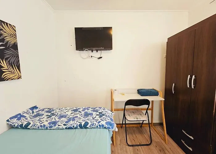 Old Alojamiento Privado 402 Cerca A Hospital Y Terminal